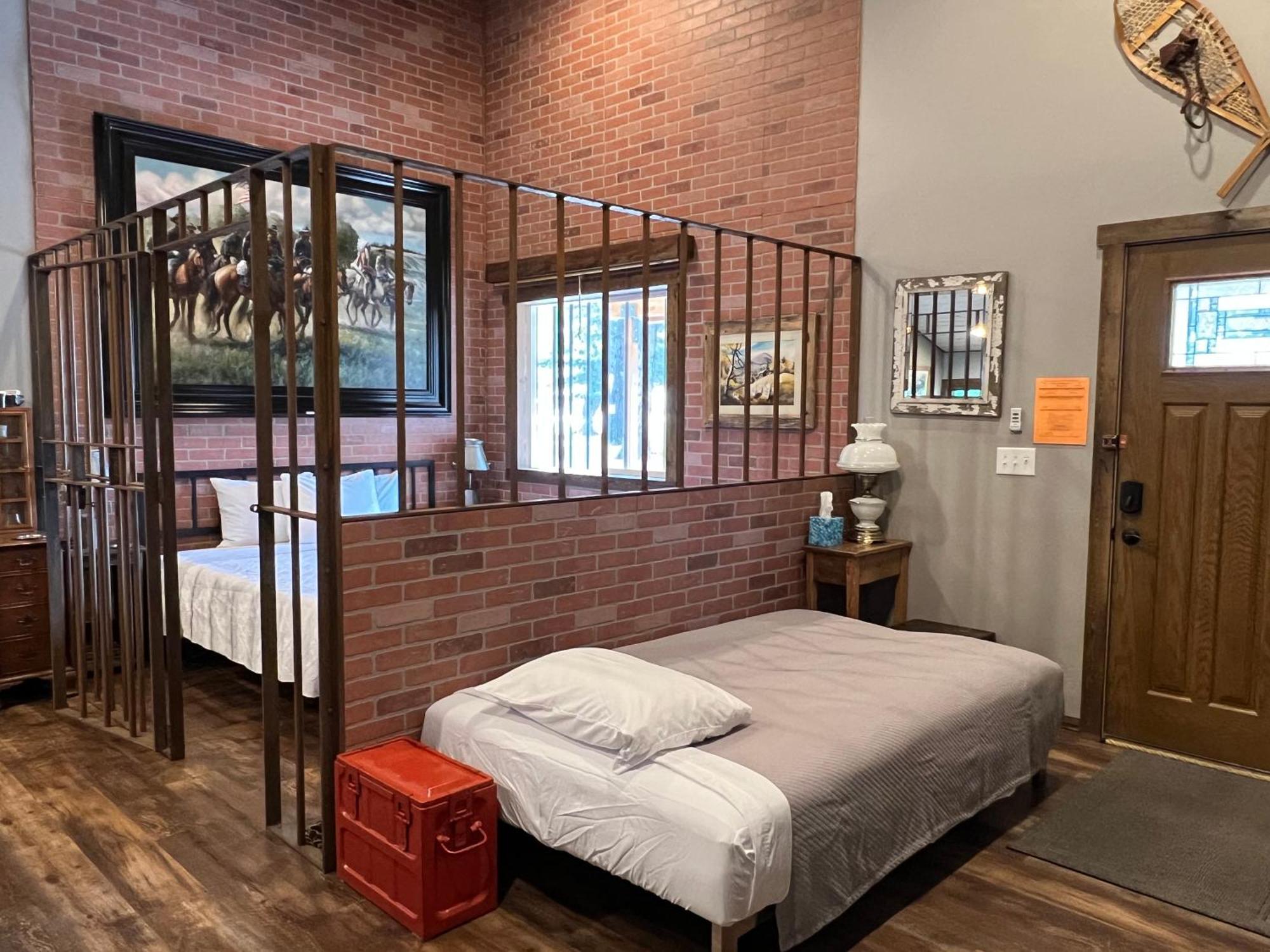 Fort Williamson Glacier Vacation Rentals Columbia Falls Luaran gambar